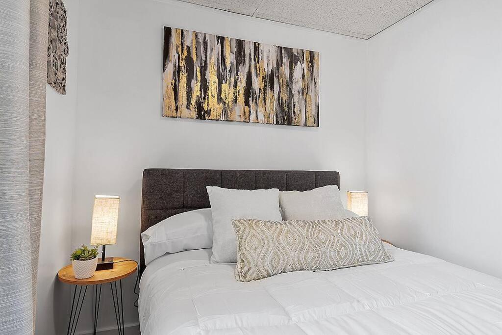 New!! Lovely Unit W/ Private Hot Tub And Patio! Лакония Екстериор снимка